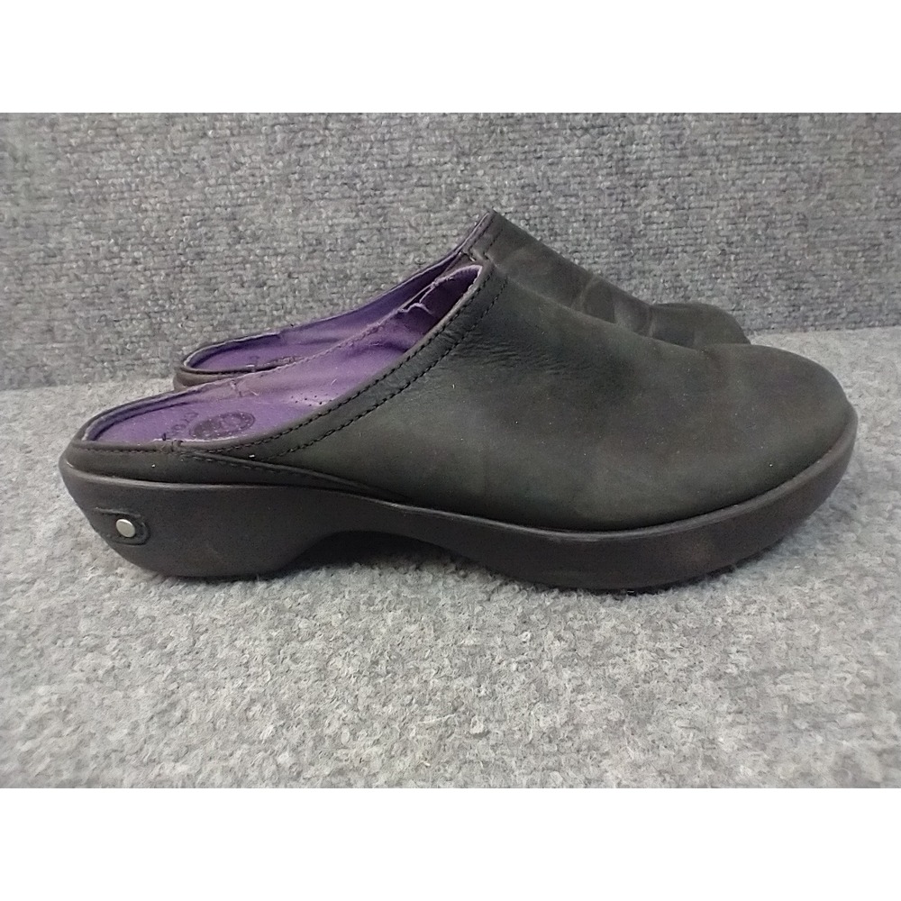 Crocs 16052 Black Leather‎ Mules Purple Insole Clogs Womens 7 Comfort Shoes